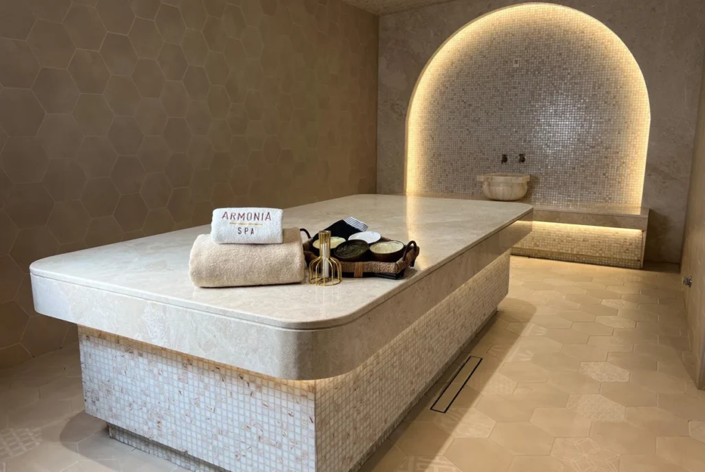 The Luxurious Experience of a Moroccan Bath in Dubai